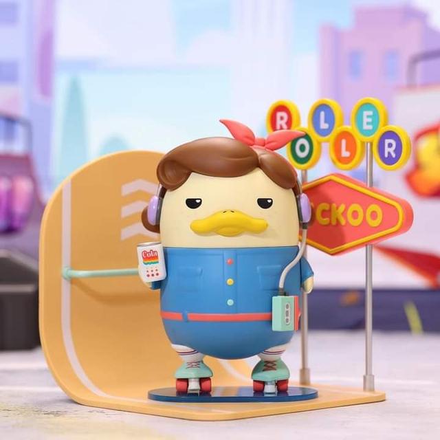 DUCKOO Roller Skate Figurine 2