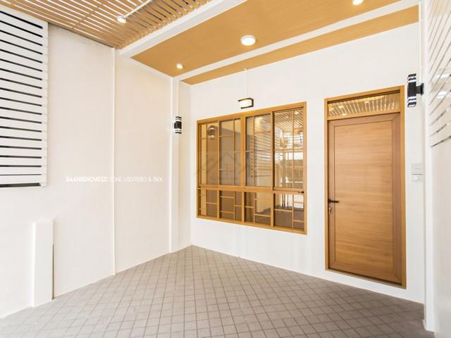 ขายทาวน์เฮ้าส์ 2 ชั้น 16 ตร.วา นวมินทร์ 135 รีโนเวทใหม่ทั้งหลังสไตล์ญี่ปุ่น ใกล้ตลาดปัฐวิกรณ์ 2
