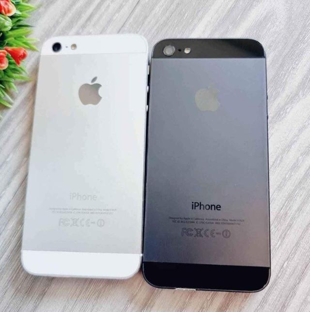 iPhone 5 เหลือสองเครื่อง