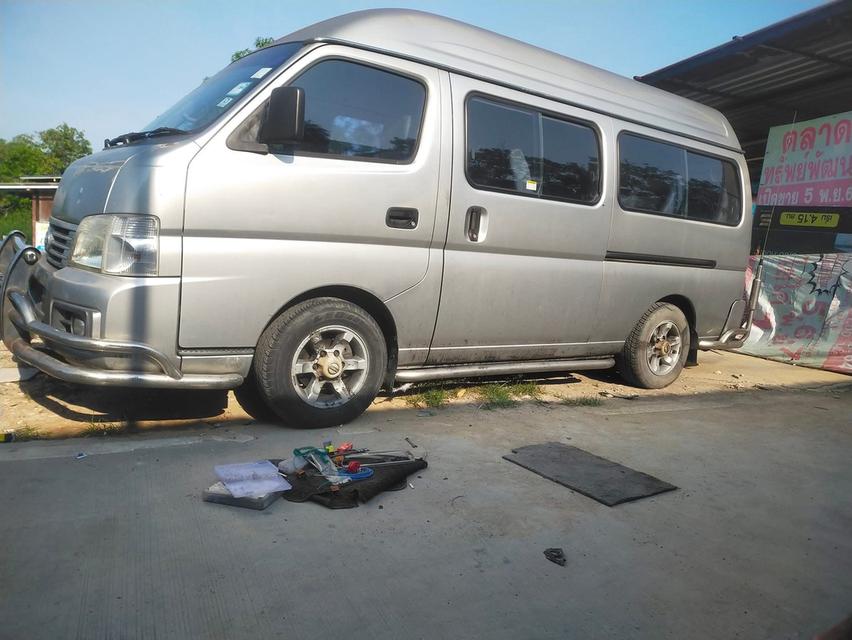 ขายรถตู้ Nissan Urvan E25 หลังคาสูง 