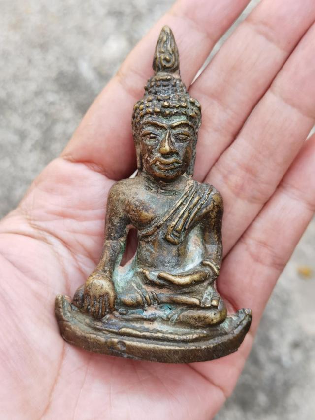 พระ​พุทธ​รูป​ พระ​กรุ​เก่า​