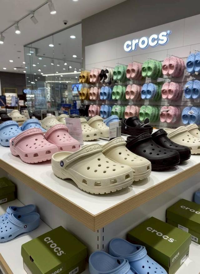 รองเท้าหัวโตแฟชั่นคร็อค 6