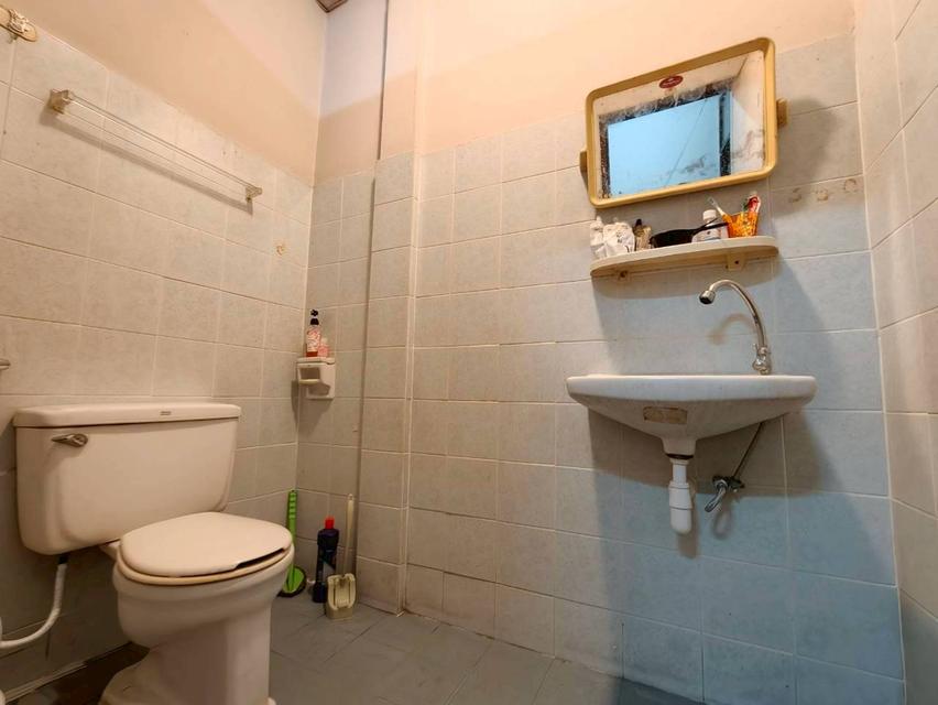 หมู่บ้านอยู่เจริญ 1 ถนนพระองค์เจ้าสาย ต.บึงยี่โถ อ.ธัญบุรี จ.ปทุมธานี 14