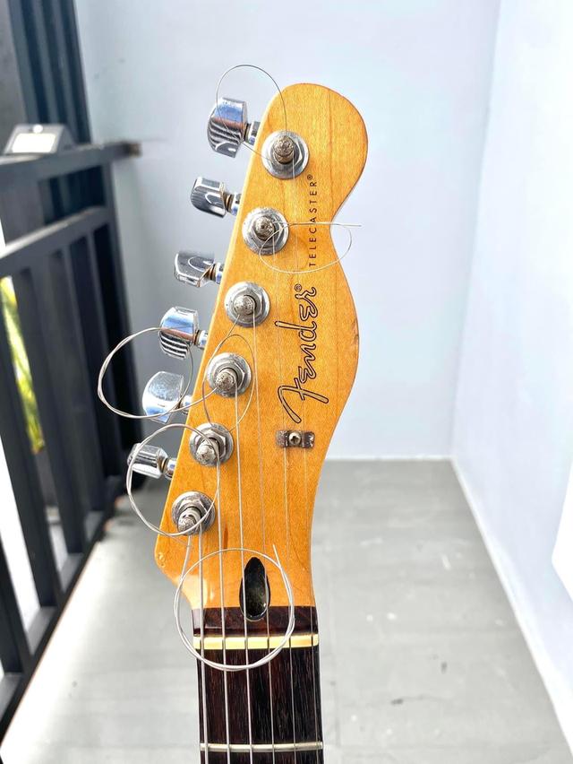 ขายกีต้าร์ไฟฟ้า Fender สภาพใหม่ 2