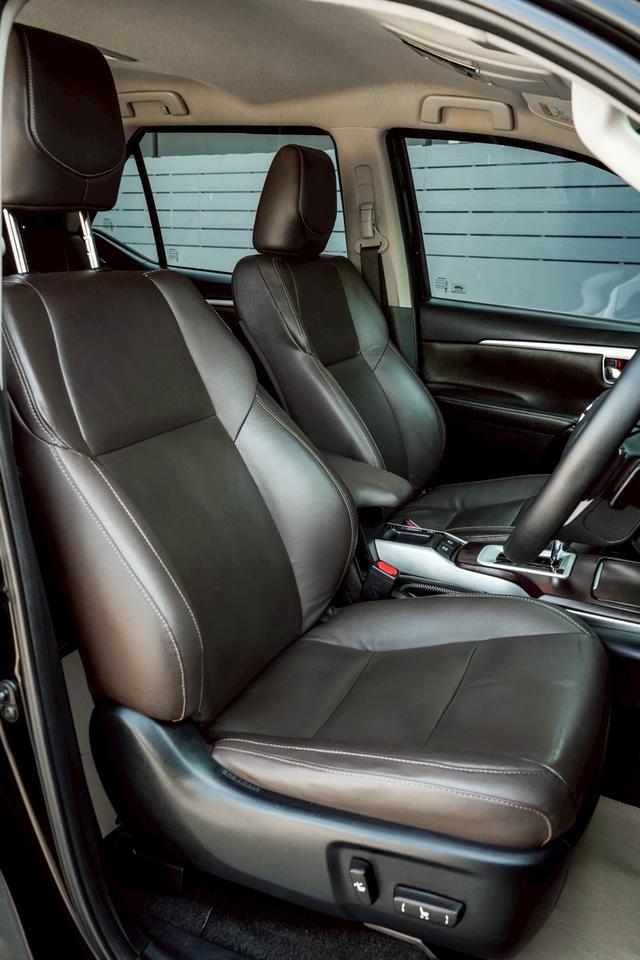 รหัสรถ CBL7513 TOYOTA FORTUNER 2.4 V 2WD AT 2017 รูปที่ 8