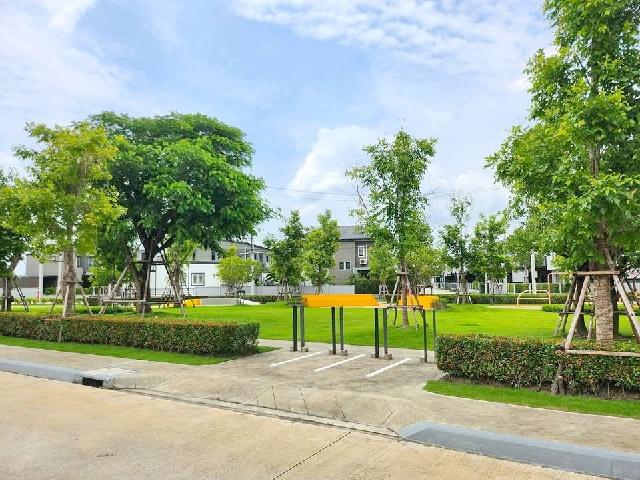 เซ็นทรัล ฉะเชิงเทรา 2.2กม. โรบินสัน 800 ม.ให้เช่าทาวน์เฮาส์ใหม่ สวย 2 ชั้น 20ตร.วา.150 ตร.ม.ติดถนนใหญ่ ม.ราชภัฏราชนครินท