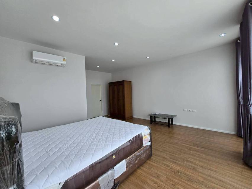 ให้เช่า ทาวน์โฮม 3 ชั้น หมู่บ้านกลางเมือง ลาดพร้าว-เสรีไทย ซอยเสรีไทย 52 ถนนเสรีไทย แขวงคันนายาว เขตคันนายาว กรุงเทพมหานคร 10