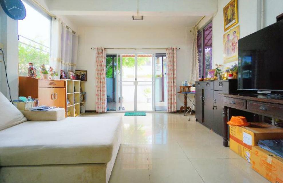 ขาย บ้านเดี่ยว บ้านดาวเรือง สวนพริกไทย 151 ตรม 56 ตรว 4 ห้องนอน ตกแต่งสวยทั้งหลัง ฮวงจุ้ยดีมีบ่อปลาหน้าบ้าน 3
