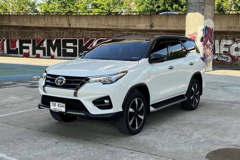 Toyota Fortuner 2.8 TRD AT ปี 2019  2
