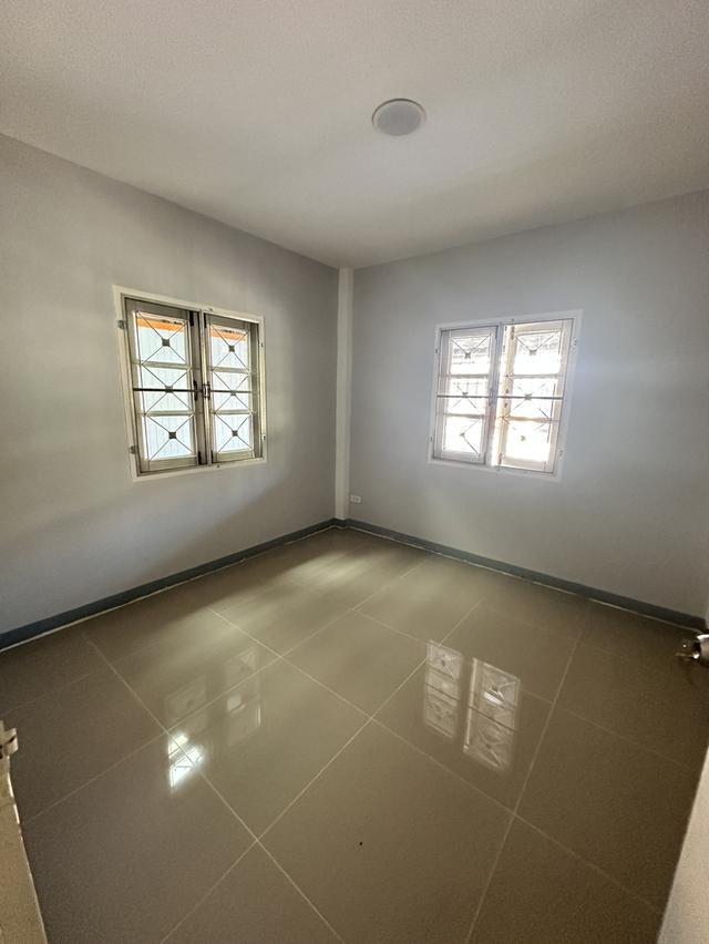 หมู่บ้านภัทรารมย์1 ลาดหลุมแก้ว 5