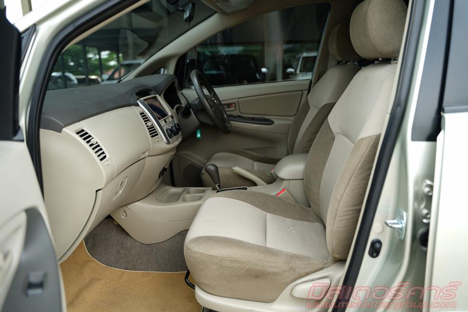 2012 TOYOTA INNOVA 2.0 G OPTION 9
