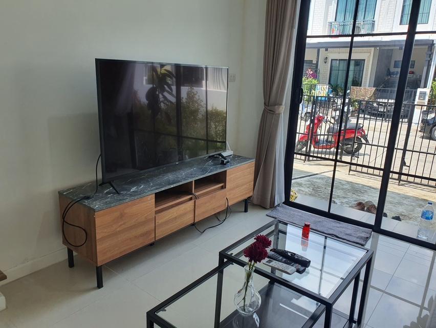 ให้เช่าทาวน์เฮ้าส์ 2 ชั้น เนื้อที่ 18. ตรว. หน้ากว้าง 5.7 เมตร พร้อมเฟอร์นิเจอร์ โครงการ พฤกษาวิลล์ 112 กรุงเทพกรีฑา-วงแหวน เขตสะพานสูง