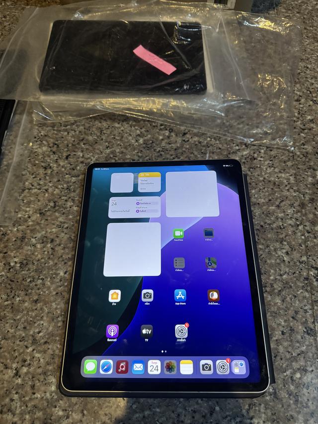 ขายๆๆๆถูกๆๆiPadPro12.9สีSilver M1 128กิ๊กWifi Celluer ใส่ซิมได้คับใช้งานดีทุกๆฟังชั่นสูนTrueทุกๆฟังชั่นรีสโตได้ตลอดไม่มีติดไอคราว ( จอสวยๆขาวจั๊วไม่เ