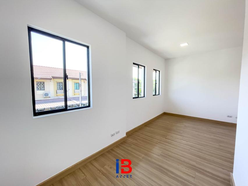 บ้านสวยสีสดใส...ใครเห็นก็ต้องหลงรัก! ขายหลังมุม พฤกษา 99 9