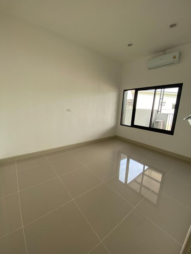 บ้านใหม่ โครงการหมู่บ้าน B-Home เลี่ยงเมือง-สนามบิน 2 ห้องนอน 2 ห้องน้ำ 1.76 ล้าน 4