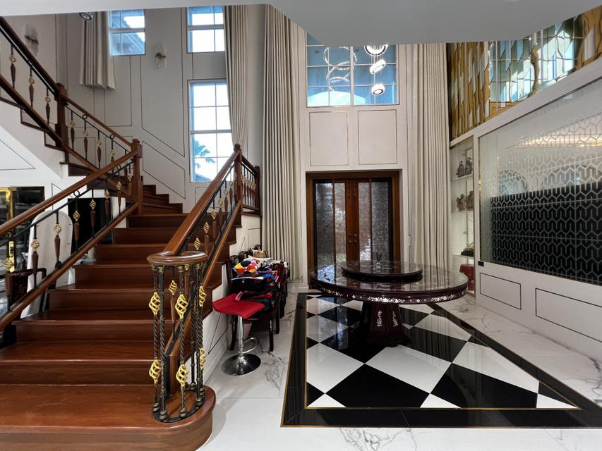 ให้เช่าบ้านหรู พร้อมสระว่ายน้ำในบ้าน Q House Avenue ราชพฤกษ์ - พระราม 5 5