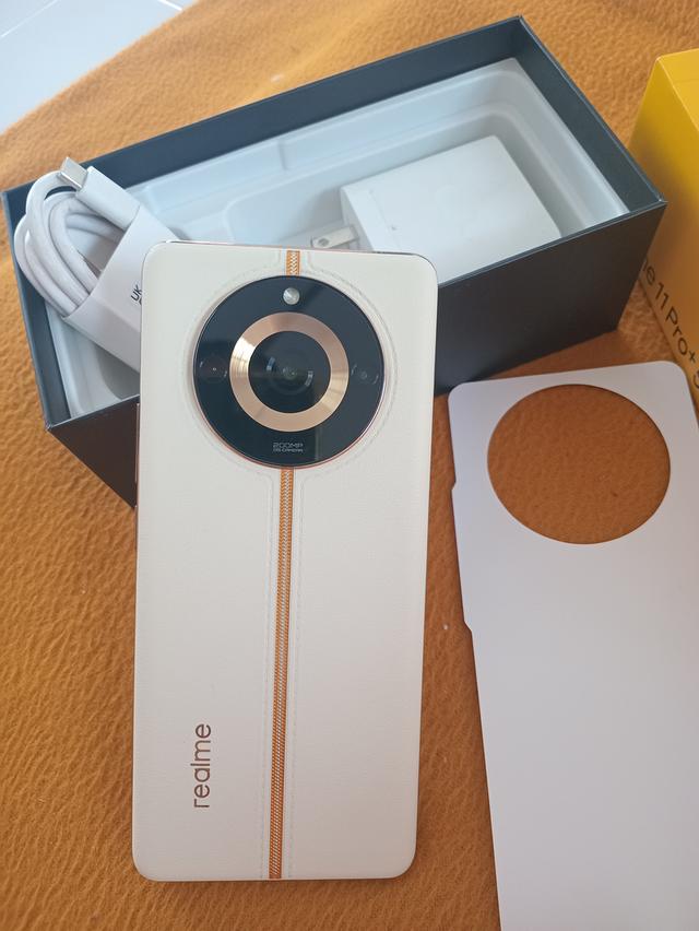 โทรศัพท์มือถือ realme11pro+ 12/512 รูปที่ 6