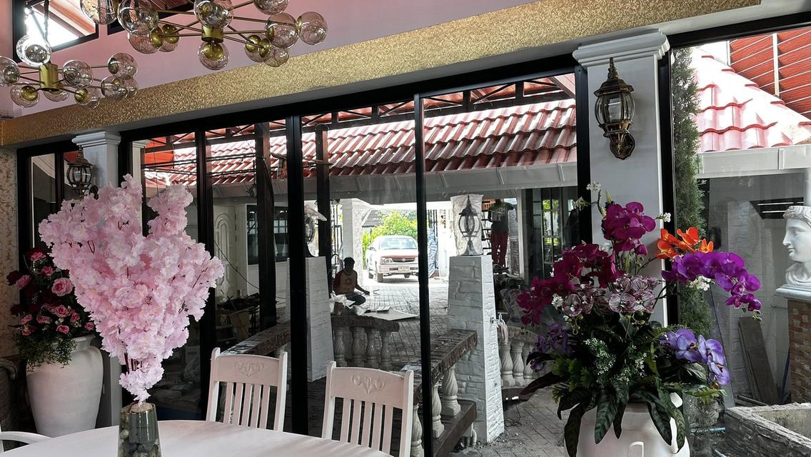 🏡 บ้านเดี่ยวชั้นเดียวหลังใหญ่ สไตล์โรมัน ทำเลเศรษฐกิจหลัก เดินทางสะดวก #สันกำแพง ราคา 60,000 บาท/เดือน ✨ 清迈山甘烹单层独栋罗马风格别墅出租 6 卧室 6 卫生间 – 租金 60,000 泰铢/ 10