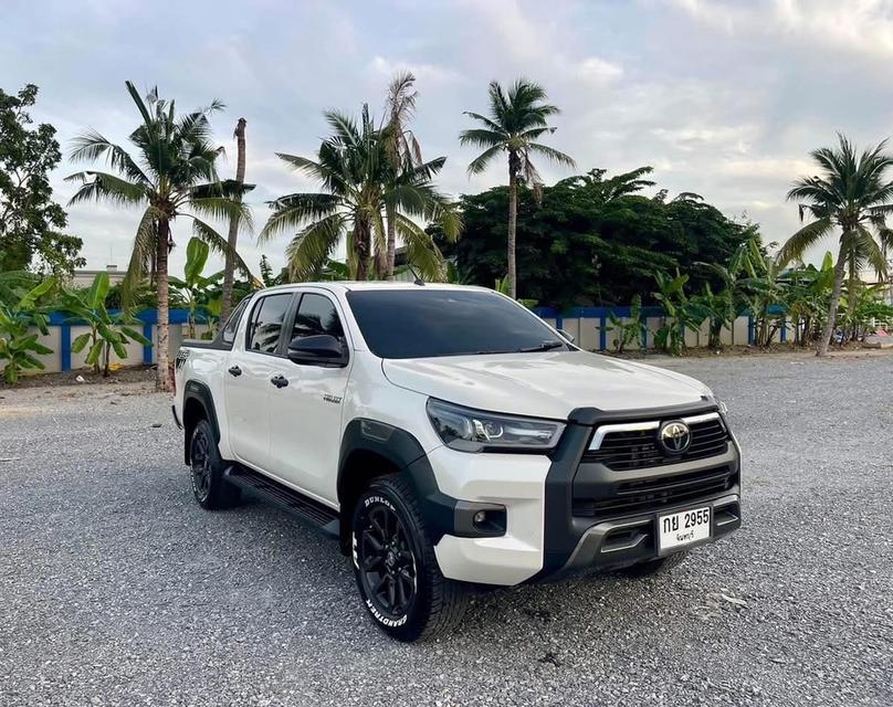 Toyota Hilux Revo Rocco 2.4 Prerunner Dobble Cab จังหวัด ชลบุรี 3