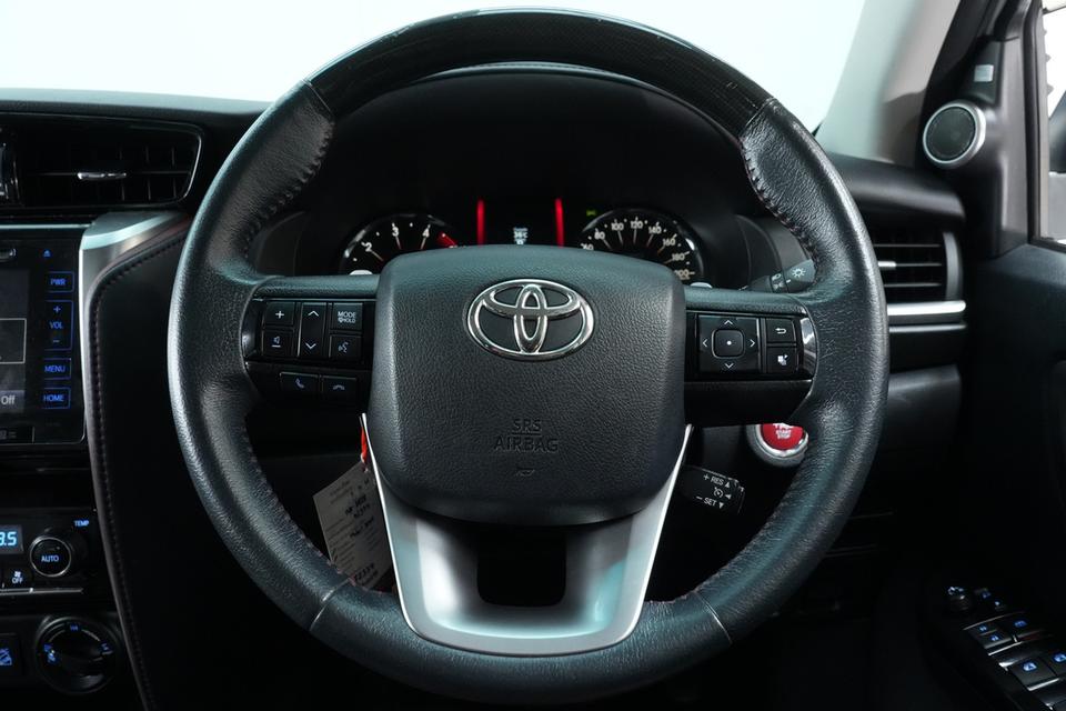 #Toyota🚗 2019 Toyota Fortuner 2.8 TRD Sportivo Black-Top 4WD รูปที่ 9