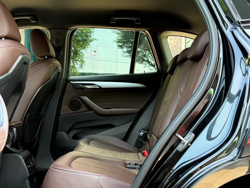 2020 BMW X1 20D MSPORT รถมือเดียวออกป้ายแดง รถวิ่งน้อย เข้าศูนย์ตามระยะ รถไม่เคยมีอุบัติเหตุครับ รูปที่ 14