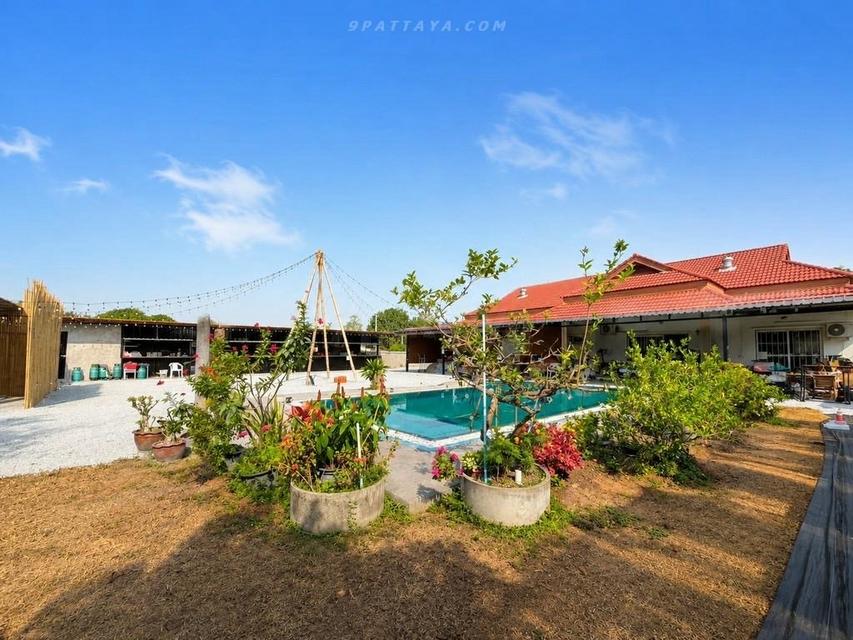 For Sale — Detached House with Private Pool near Pattaya Crocodile Farm• Single-storey detached house• Land size: 400 sq.wah / 1 rai• 3 bedrooms 3