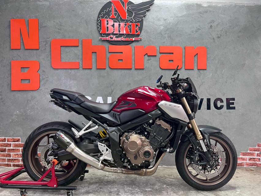 CB 650 R 5