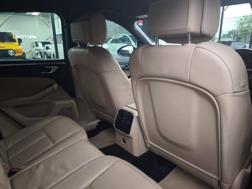 รหัสรถ KCY7634 2020 MACAN Miles 18,XXX KM รถออก AAS 13