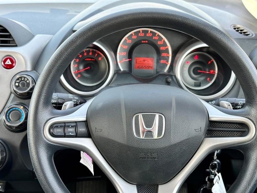 2012 Honda jazz 7