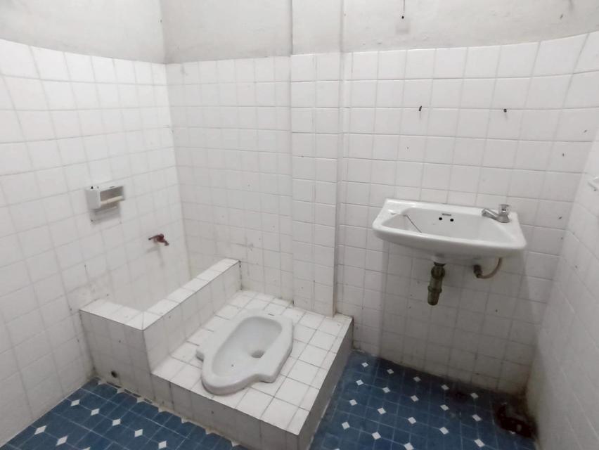 ขายทาวน์เฮ้าส์ 2 ชั้น หมู่บ้านเพชรเกษม 1 ใกล้ตลาด 7-11 โรงพยาบาล เขตหนองแขม จังหวัดกรุงเทพมหานคร 9