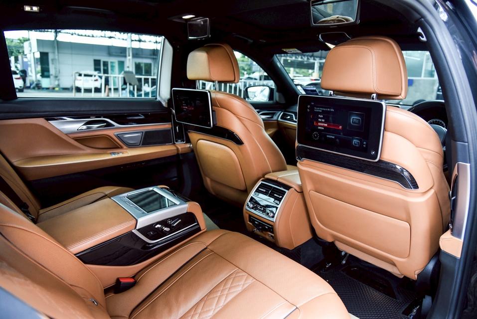 รหัสรถ CBL1406 BMW 730Ld 3.0 M Sport G12 AT 2019 11