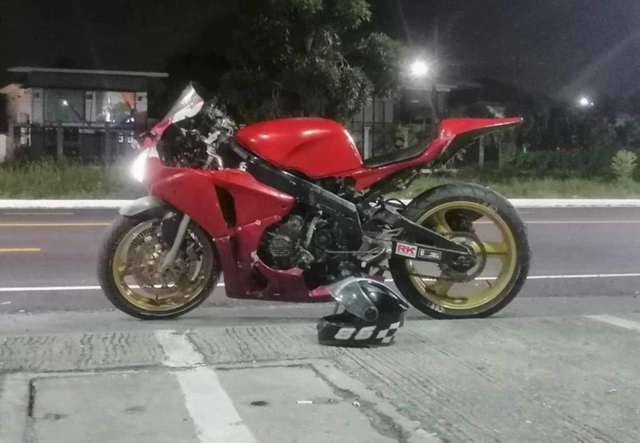 Honda CBR400 ปล่อยต่อ 2