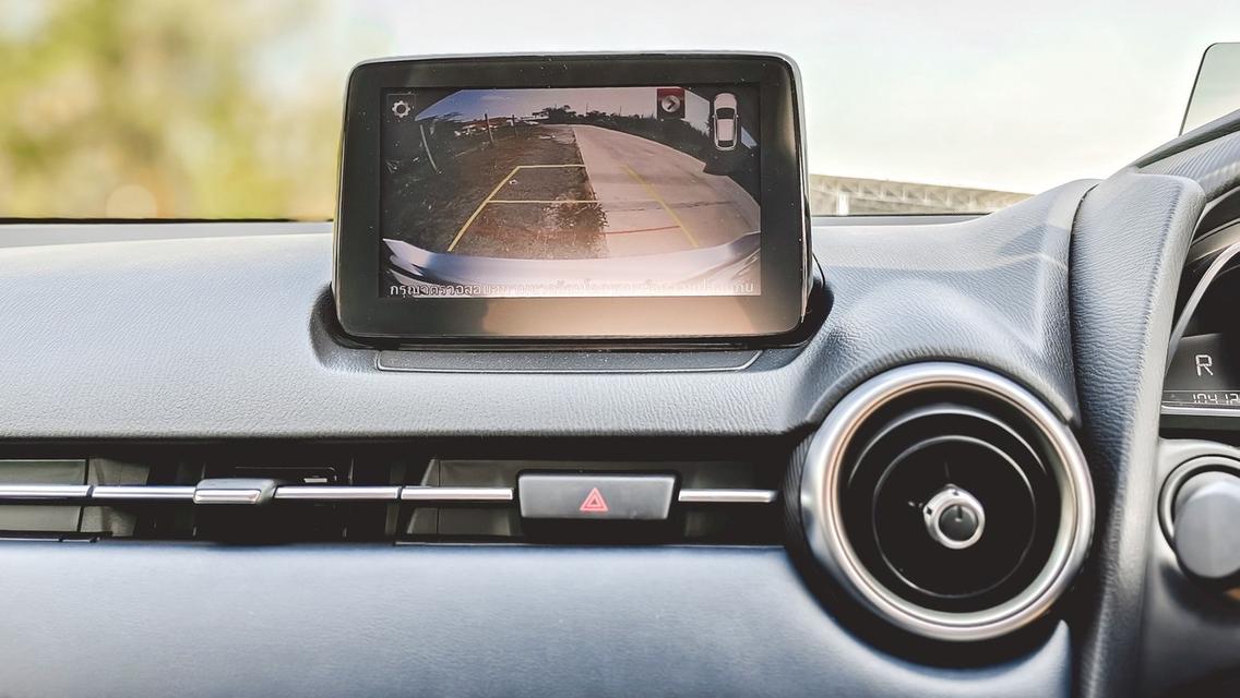 MAZDA 2 Sedan 1.3S Skyactiv-G 6A/T ปี 2020 จด 2021 รูปที่ 15