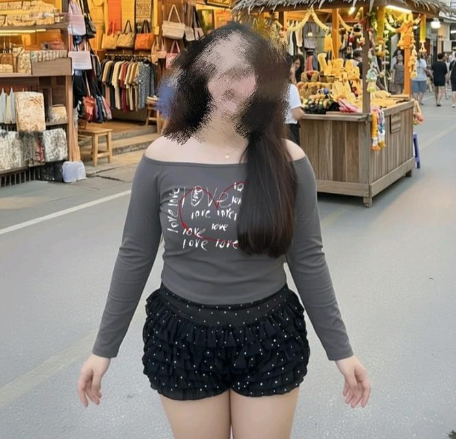 เสื้อปาดไหล่มือ1 ไซส์xlคนอก36-44 สีเทาเข้ม