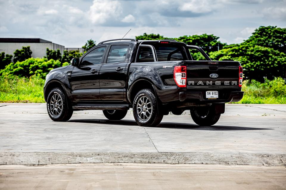 Ford Ranger Hi-lander 2.2XLT 4 ประตู เกียร์ธรรมดา ปี 2017 สีดำ มือเดียวป้ายแดง 9