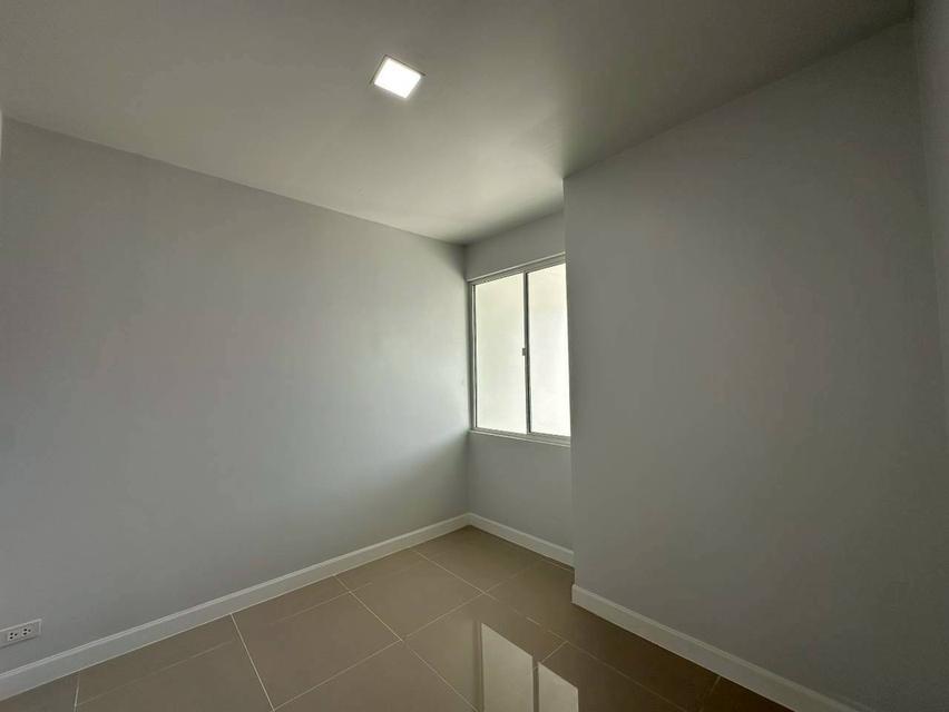 หมู่บ้านเดอะคัลเลอร์ส รังสิต-คลอง 4 ถนนรังสิต – นครนายก ต.ลาดสวาย อ.ลำลูกกา จ.ปทุมธานี 16