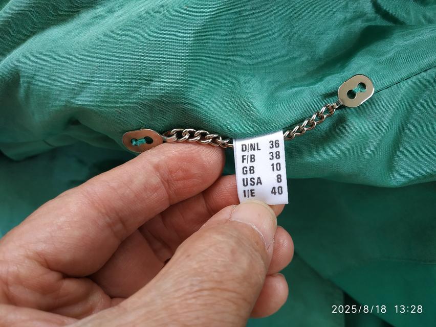 เสื้อคลุม 16