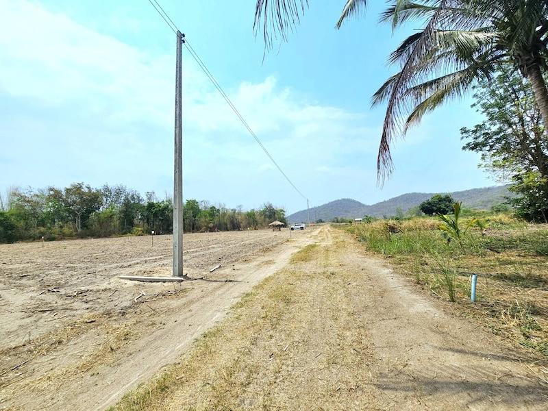 ที่ดิน เขาขลุง ราชบุรี ผ่อนได้ ฟรีดาวน์ 15