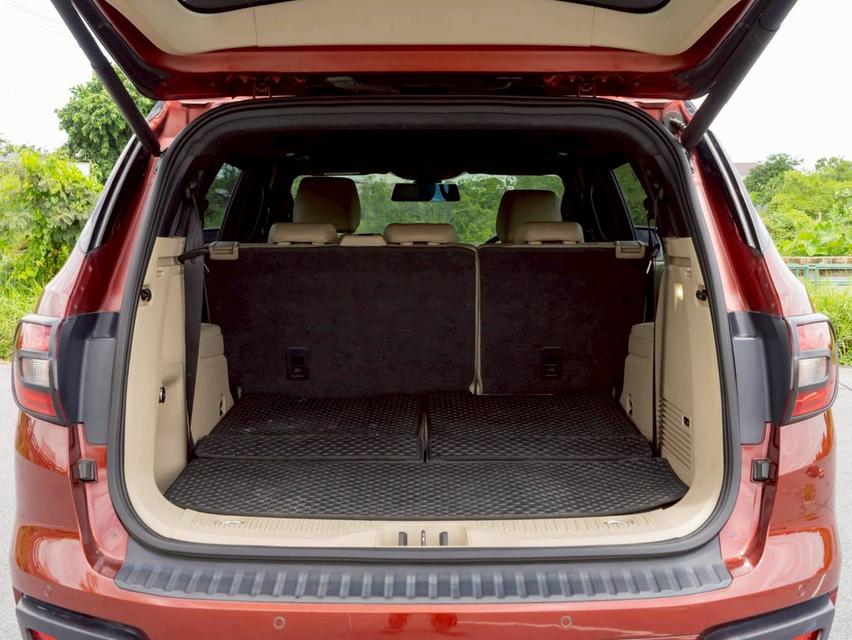 Ford Everest 3.2 Titanium+ 4WD ปี 2016 16