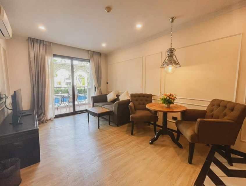 C832 ให้เช่า คอนโด Venetian Signature Condo Resort Pattaya 32 ตรม 4