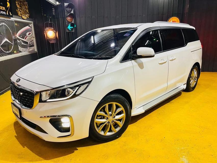 ปล่อยรถ Kia Carnival 2.2 Ex ปี 2019 1