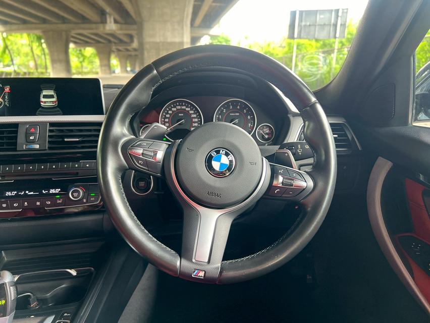 BMW 330E Year 2017 12