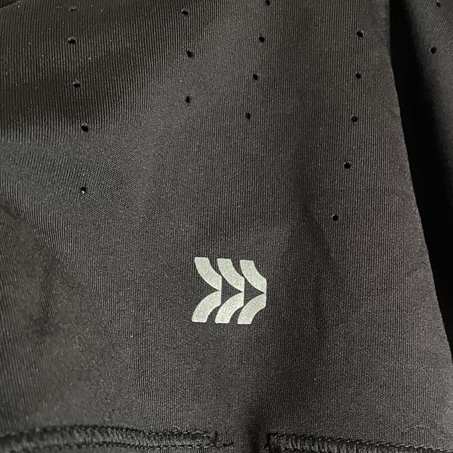 เสื้อกีฬาทรงครอป มือสอง สวยๆ 5