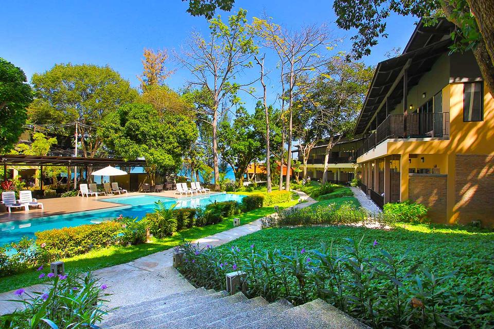เสม็ด ไฮเดอะเวย์ รีสอร์ท / Signature Deluxe /31 may 26 - 31 Oct 27 รูปที่ 18