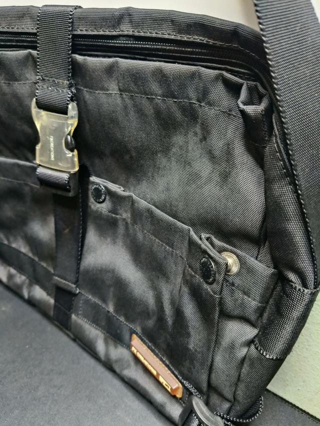 กระเป๋าสะพายข้าง FX CREATIONS สีดำ ผ้าไนลอน ทรง Messenger ใส่ iPad ได้ รูปที่ 8