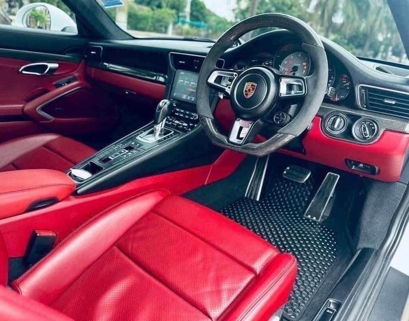 Porsche 911 Carrera S (991.2) 3