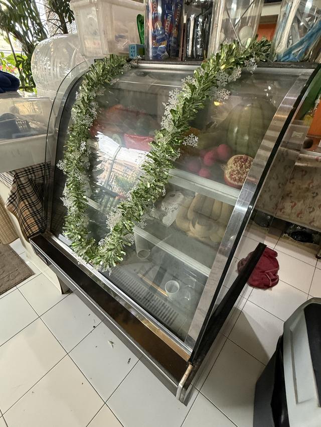 ตู้โชว์ ขนาดกลาง ขนมเค๊ก น้ำ ร้านกาแฟ