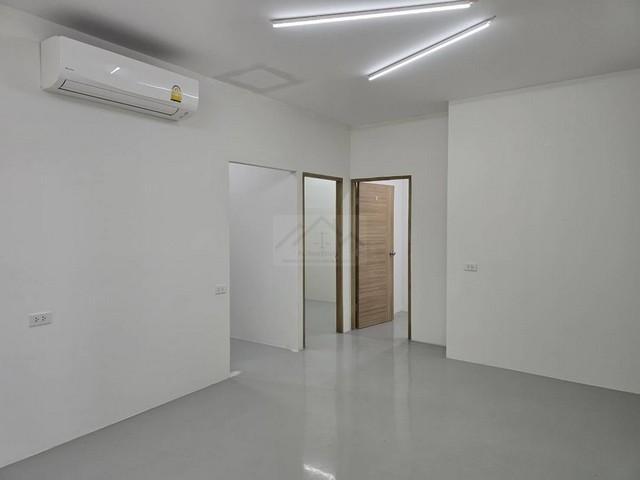 ให้เช่าพื้นที่สำนักงาน 115 ตร.ม. และ 188 ตร.ม. ซอยวิภาวดีรังสิต 17 ใกล้ BTS หมอชิต 6