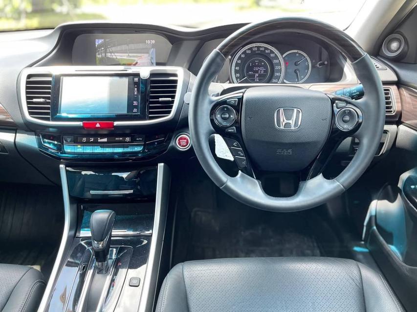 รูป #Honda #Accord 2.4 EL MNC ปี 2017 สีขาว 5