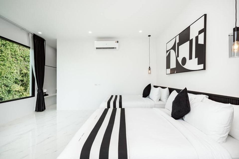 For rent pool villa style modern 2 storey beachfront Pattaya Najomtien  2